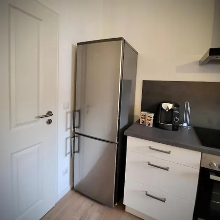 Jonathan * Κόμπλεντς